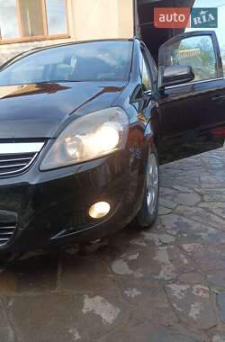 Мінівен Opel Zafira 2010 в Мукачевому