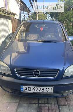 Минивэн Opel Zafira 2003 в Тячеве