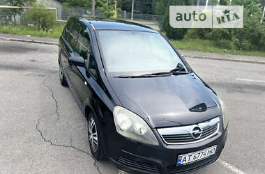 Мінівен Opel Zafira 2005 в Івано-Франківську