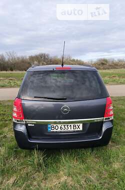 Мінівен Opel Zafira 2010 в Тернополі