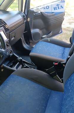 Мінівен Opel Zafira 2001 в Сумах