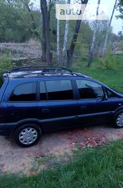 Мінівен Opel Zafira 2001 в Сумах