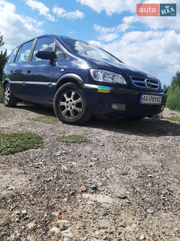 Минивэн Opel Zafira 2004 в Броварах