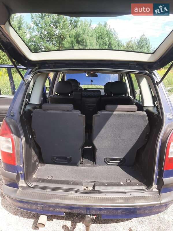 Минивэн Opel Zafira 2004 в Броварах
