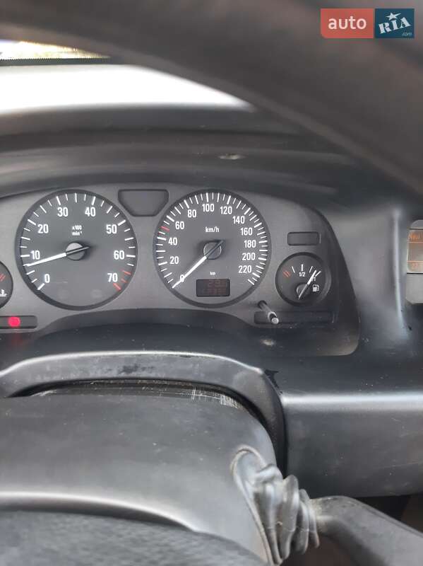 Минивэн Opel Zafira 2004 в Броварах