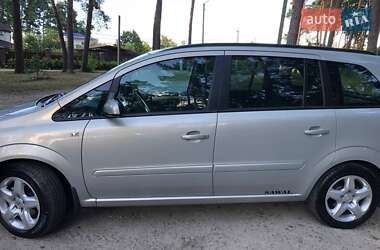 Минивэн Opel Zafira 2008 в 