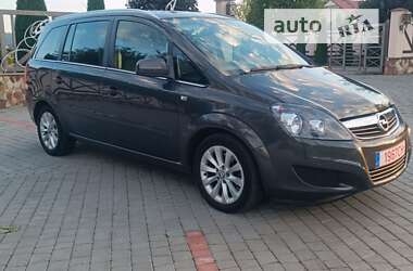 Мінівен Opel Zafira 2014 в Чернівцях