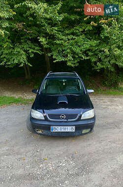 Минивэн Opel Zafira 2000 в 