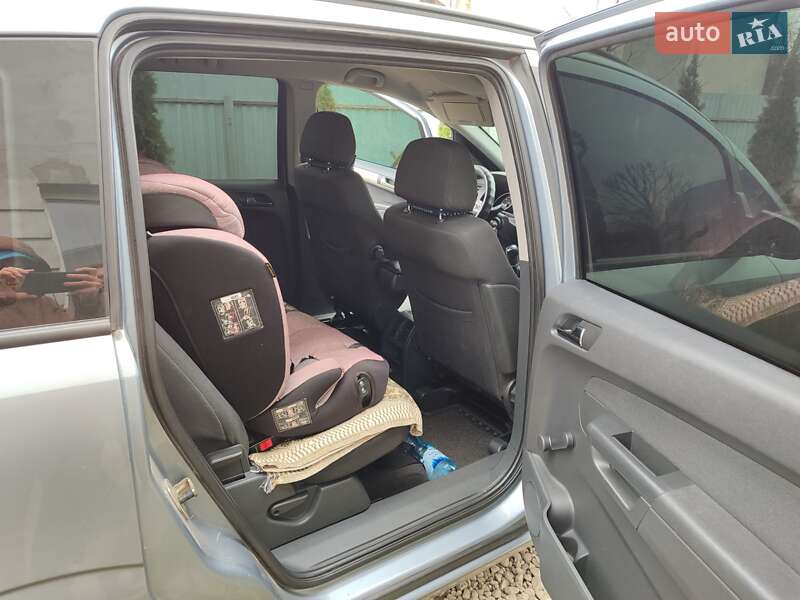 Минивэн Opel Zafira 2008 в Львове