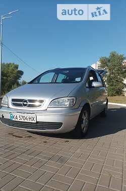 Минивэн Opel Zafira 2004 в Киеве