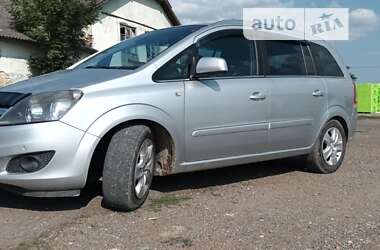 Мінівен Opel Zafira 2011 в Бучачі