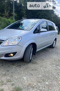 Минивэн Opel Zafira 2009 в Сколе