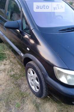 Мінівен Opel Zafira 2002 в Аулях