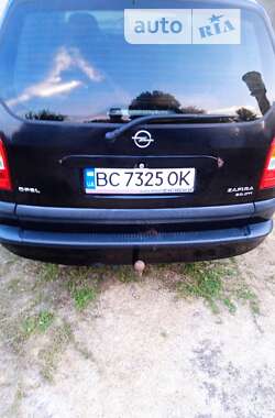 Мінівен Opel Zafira 2002 в Аулях