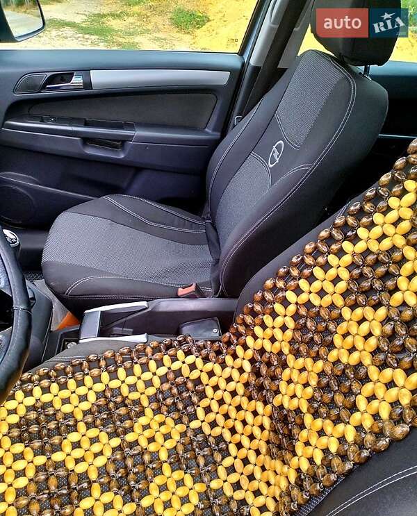 Мінівен Opel Zafira 2010 в Одесі