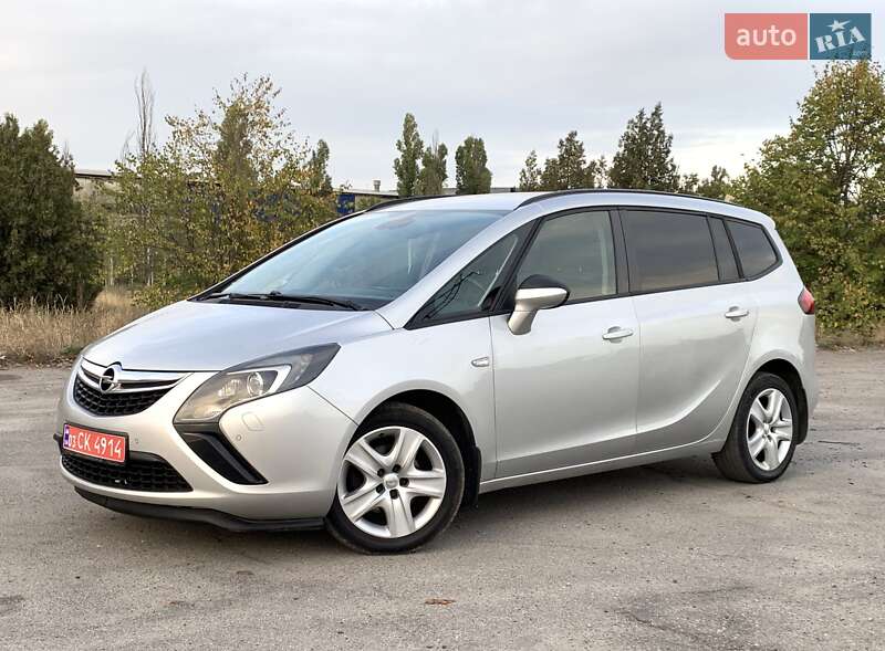 Минивэн Opel Zafira 2014 в Днепре