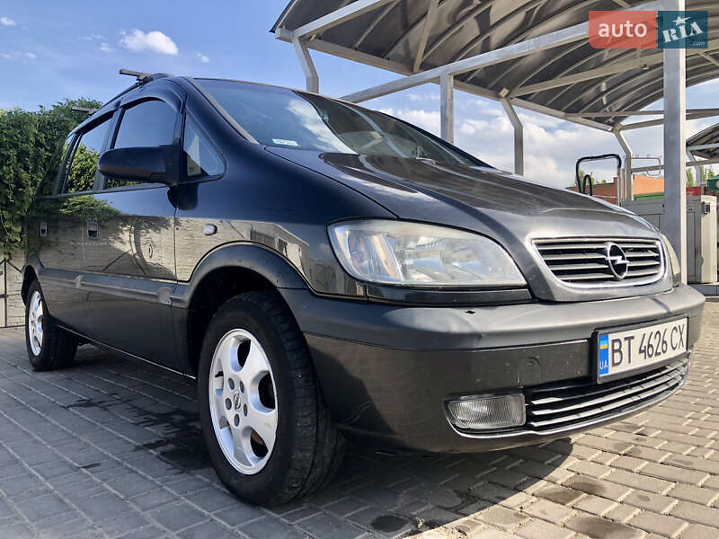 Мінівен Opel Zafira 2001 в Херсоні