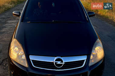 Минивэн Opel Zafira 2006 в Полтаве