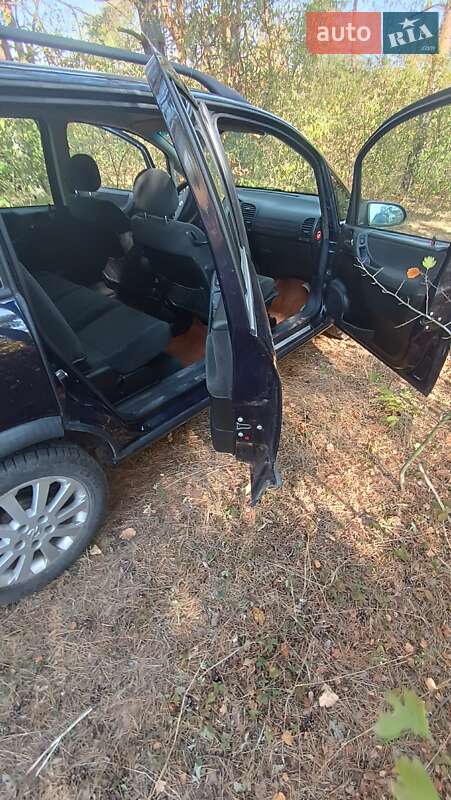 Минивэн Opel Zafira 2003 в Могилев-Подольске фото 6 Минивэн Opel Zafira 2003 в Могилев-Подольске