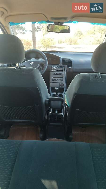 Минивэн Opel Zafira 2003 в Могилев-Подольске фото 11 Минивэн Opel Zafira 2003 в Могилев-Подольске