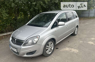 Минивэн Opel Zafira 2010 в Золочеве