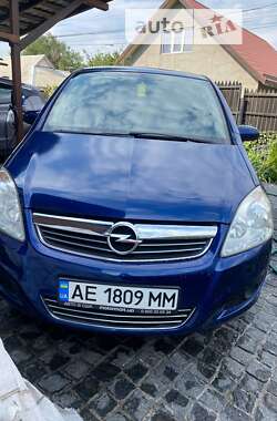 Мінівен Opel Zafira 2009 в Дніпрі