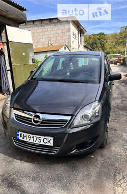 Минивэн Opel Zafira 2013 в Дубно