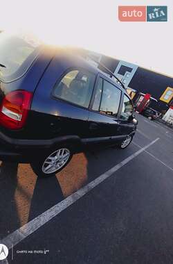 Минивэн Opel Zafira 2001 в 