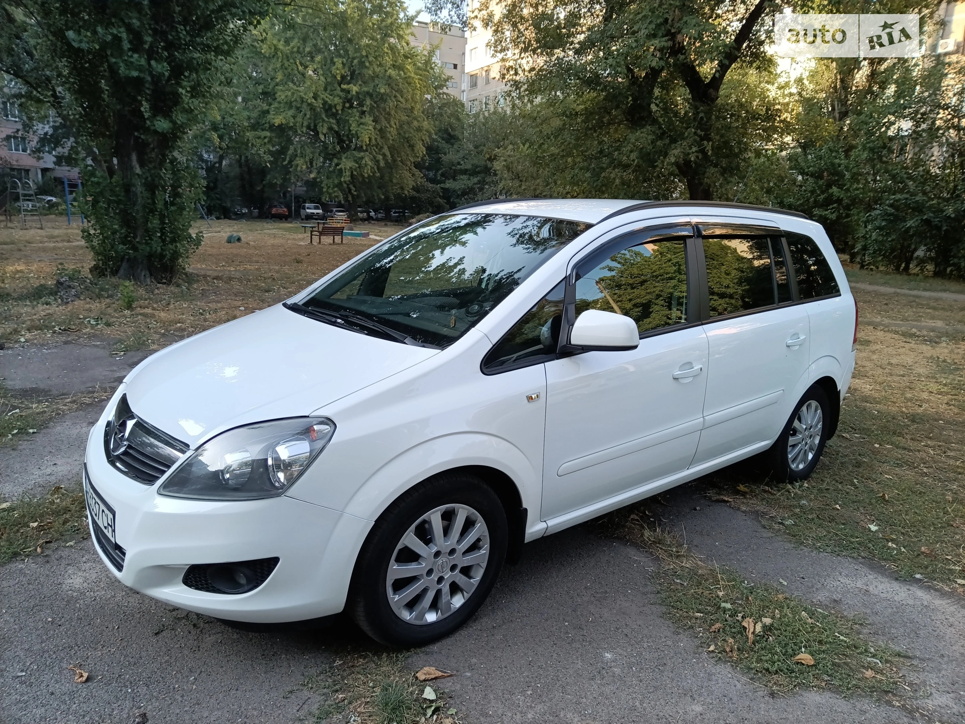 2012 Opel Zafira - мініатюра 2