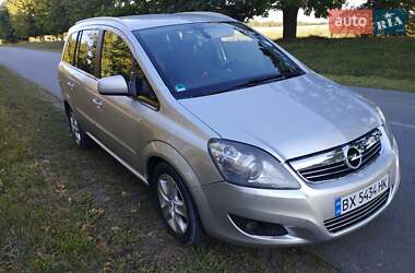 Минивэн Opel Zafira 2012 в 