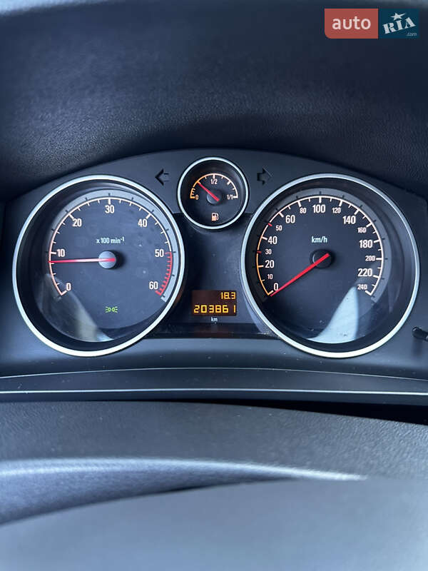 Мінівен Opel Zafira 2010 в Луцьку