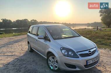 Минивэн Opel Zafira 2011 в Сквире