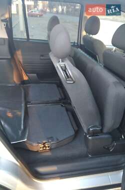 Минивэн Opel Zafira 2004 в 