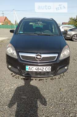 Минивэн Opel Zafira 2008 в Камне-Каширском