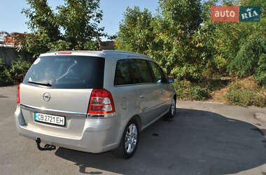 Минивэн Opel Zafira 2008 в 
