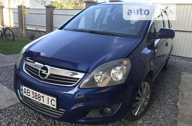 Мінівен Opel Zafira 2010 в Хмільнику