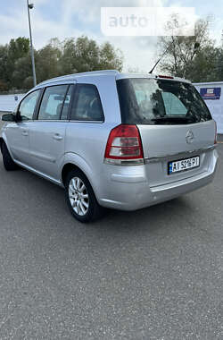 Мінівен Opel Zafira 2008 в Києві