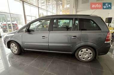 Минивэн Opel Zafira 2005 в Червонограде