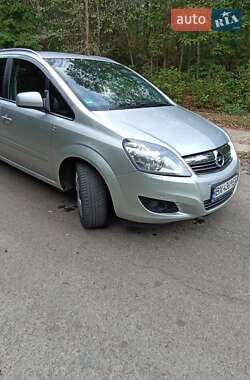 Минивэн Opel Zafira 2011 в Житомире