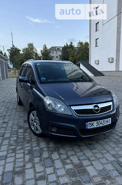 Минивэн Opel Zafira 2006 в Костополе