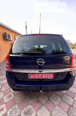 Мінівен Opel Zafira 2010 в Дніпрі