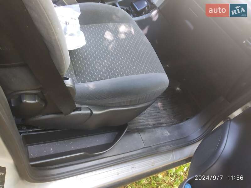 Мінівен Opel Zafira 2003 в Бучачі