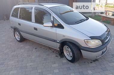 Минивэн Opel Zafira 2002 в Летичеве