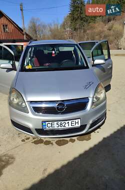 Мінівен Opel Zafira 2005 в Путилі