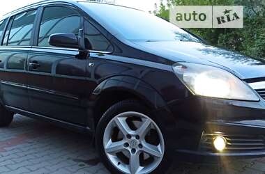 Минивэн Opel Zafira 2007 в Рахове