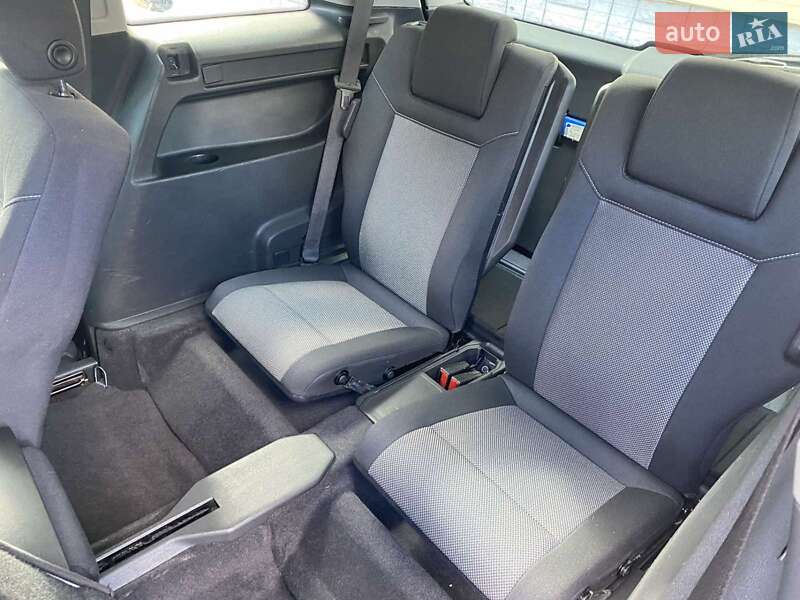 Мінівен Opel Zafira 2011 в Здолбуніві