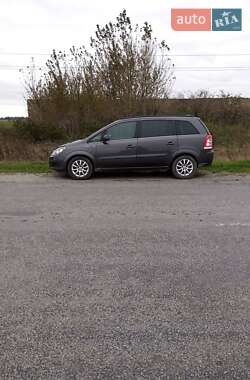 Минивэн Opel Zafira 2010 в 
