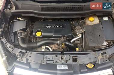 Минивэн Opel Zafira 2008 в 