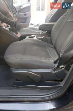 Минивэн Opel Zafira 2008 в 