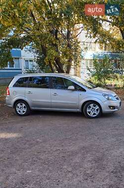 Мінівен Opel Zafira 2012 в Черкасах